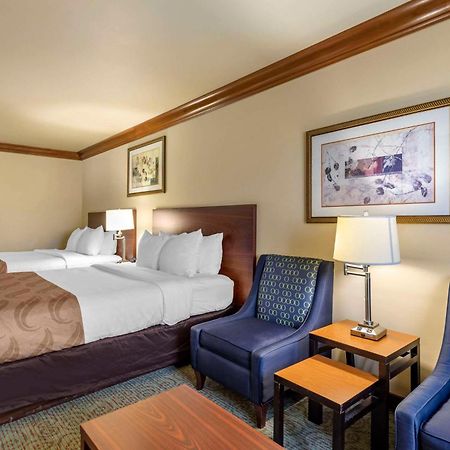 Quality Inn & Suites Denver Airport - Gateway Park Aurora Eksteriør billede