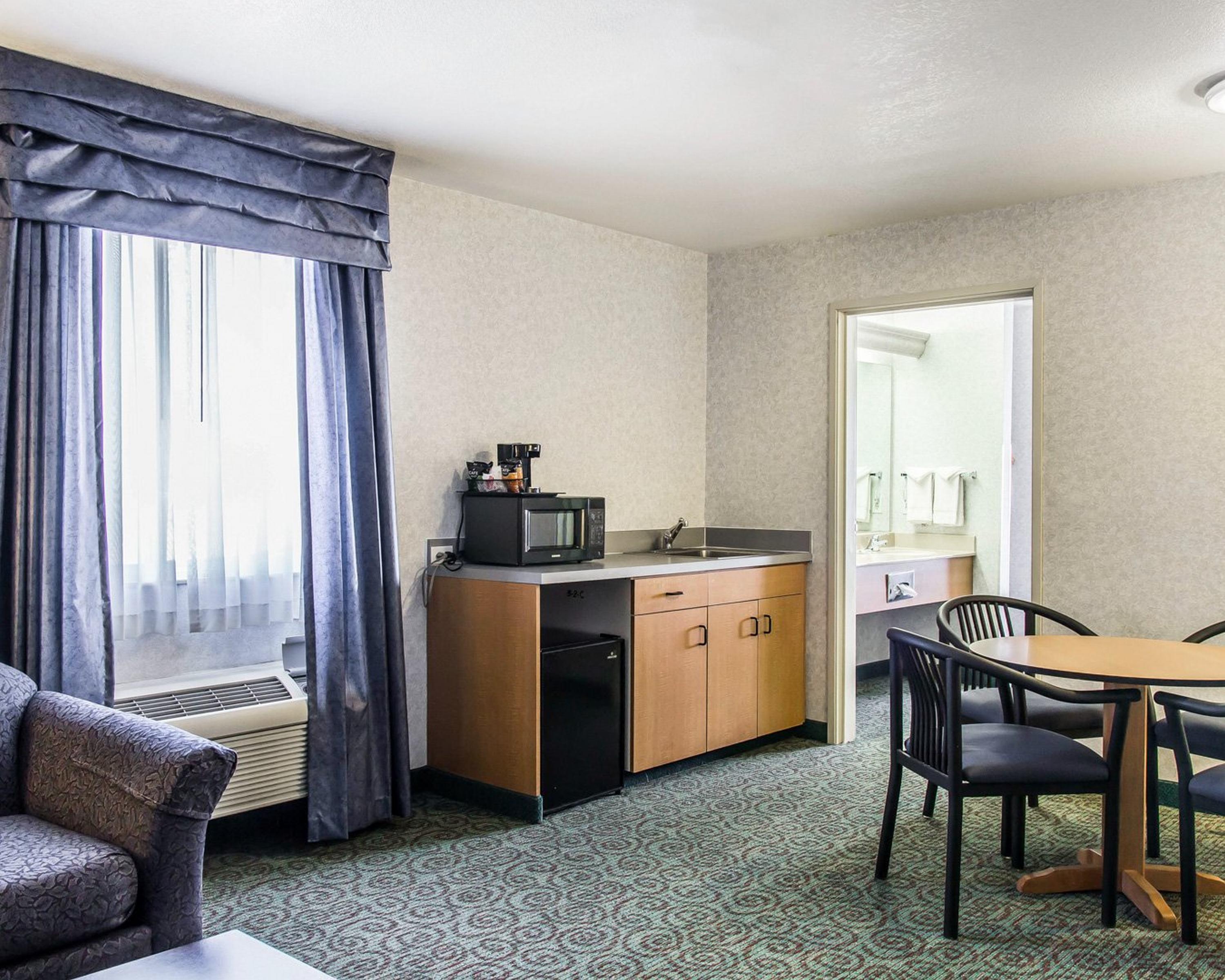 Quality Inn & Suites Denver Airport - Gateway Park Aurora Eksteriør billede