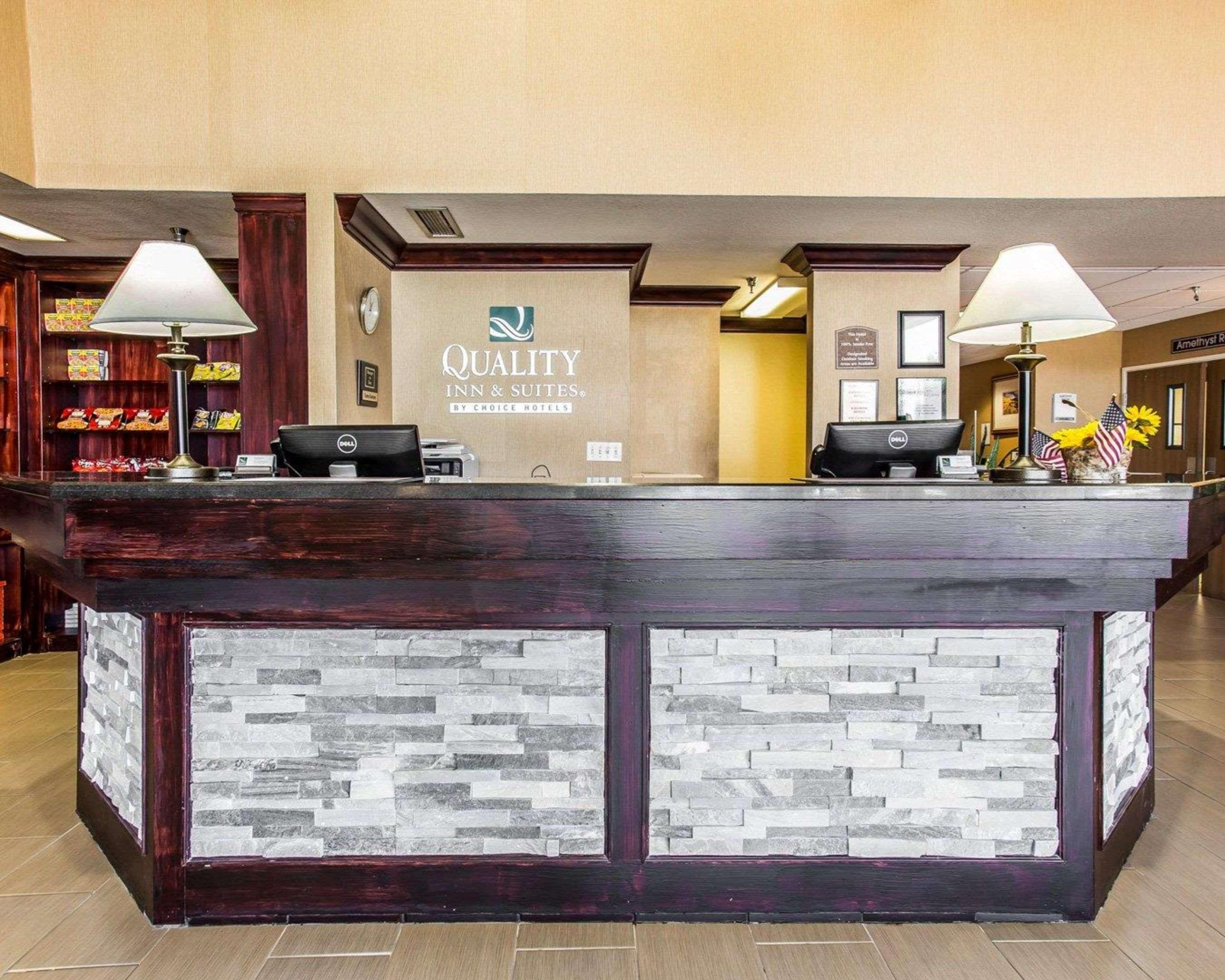Quality Inn & Suites Denver Airport - Gateway Park Aurora Eksteriør billede