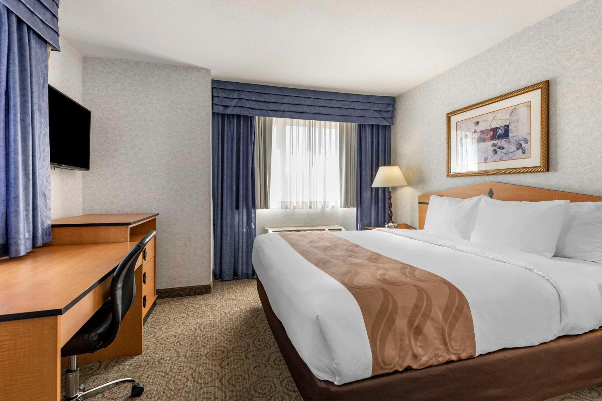 Quality Inn & Suites Denver Airport - Gateway Park Aurora Eksteriør billede